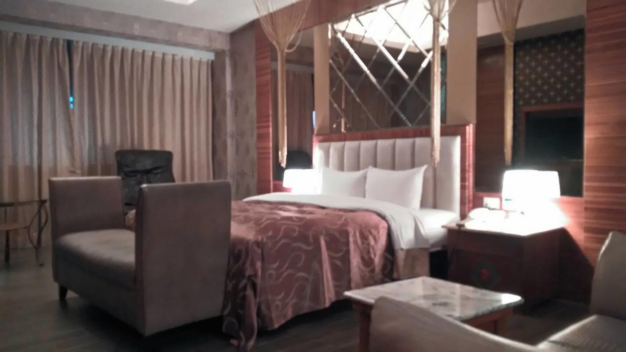 Michelle Motel Taichung Dış mekan fotoğraf